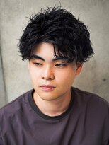 アルファ 新宿(alpha)&nbsp;フェザーパーマ/ブルーブラック/刈り上げセンターパート[新宿]