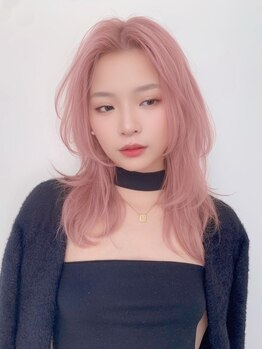ユーフォリア 新宿通り(Euphoria)の写真/高発色なトレンドカラーで艶感をUP◎パーソナルカラーで周りと差がつく！心弾むスタイルをご提案♪