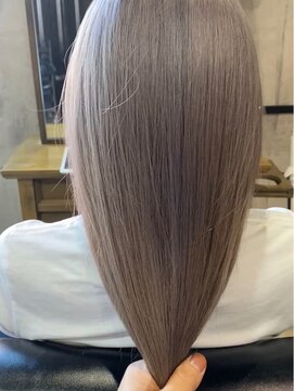 ラヴィ(Lavie) ダブルカラーで作るシルバーベージュ