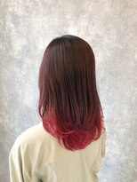 ヘアアンドメイク ムーア(Muuua) レッド＋グラデーションカラー