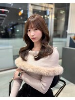 リリー(Lilley)&nbsp;韓国ヘア/レイヤーカット/顔周りカット/透明感カラー