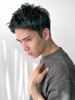 シスタ(SISTA)の写真/カット技術の高さに定評のある【SiSTA】ON/OFFを切り替えられる2wayスタイルもお任せ下さい！