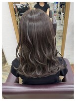 ムエベ(MUEBE)&nbsp;艶感アップ◎ラベンダーグレージュカラー