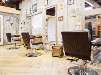 ナナナ パレナ 宝塚店(nanana parena)の写真/山本駅徒歩2分・38年続く、信頼と技術に定評のある実力派サロン◎