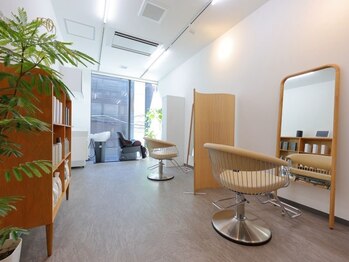 日々 大阪梅田(Hibi)の写真/【大阪/梅田/茶屋町】大人女性の悩みを解決する髪質改善ケア×"完全マンツーマン"で理想のヘアスタイルを*