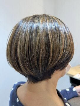 ジュイール(jouir) 三鷹ショートボブくびれショートイルミナカラー顔周りレイヤー