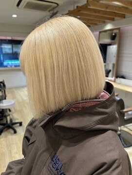 エイト新宿店(EIGHT shinjuku) ブロンドカラー