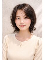 テラ(terra)&nbsp;大人ナチュラル×くびれボブ｜抜け感レイヤーで柔らか質感