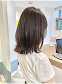結べるボブ　レイヤーボブ　そとはねボブ　ベージュカラー