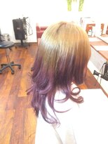 ヘアデザイン クラフト(HAIR DESIGN CRAFT) ビビットなバイオレッドグラデーション