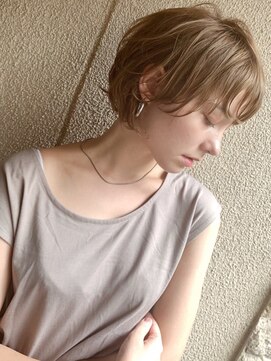 アヴァロン(AVALON) イルミナカラー【明るめベージュ】×ひし形マッシュショート