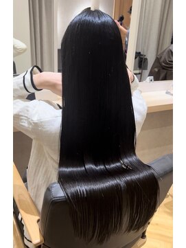 ジーナ 新宿(Zina) 髪質改善＊艶髪黒髪ストレート＊美髪【Zina 新宿】