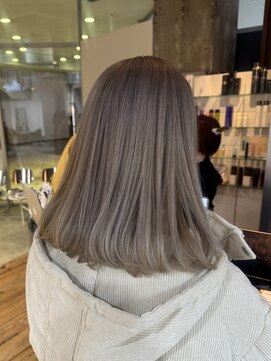 クーヘアー(coohair) ホワイトグレージュ