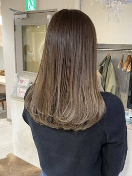 ジーナ 横浜(Zina) オリーブベージュ　グラデーションカラー　レイヤーロング