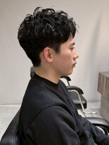 ファルベ(Farbe) サーフカール/刈り上げセンターパート/波巻きツイストスパイラル