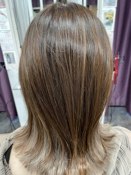 ソル(solar) ホワイトベージュ