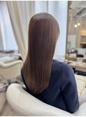 ラベンダーベージュで艶める透明感ロング