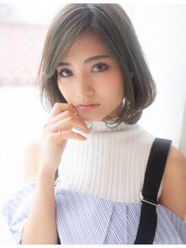 アズーア ヘアーアンドスパ(azure hair&spa) デザインストレートボブ