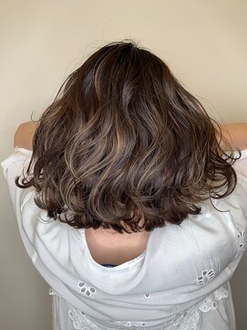 ヘアーサロン イバ(IBA) ３Dカラー