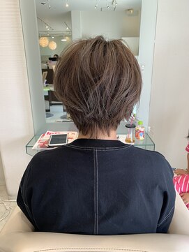 カイム ヘアー(Keim hair) ベージュ/ふんわり大人ショート/小顔カット/20代30代40代50代