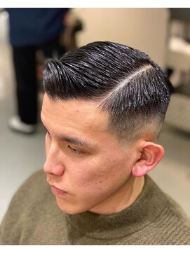 ウノプリール 茶屋町店(unopulir) サイドパート　七三スタイル　スキンフェード　フェードカット