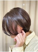 耳掛けもできるショートボブ