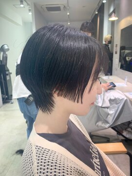 ビブ(VIV) 大人可愛い20代30代40代丸みショートボブハンサムショート/川崎