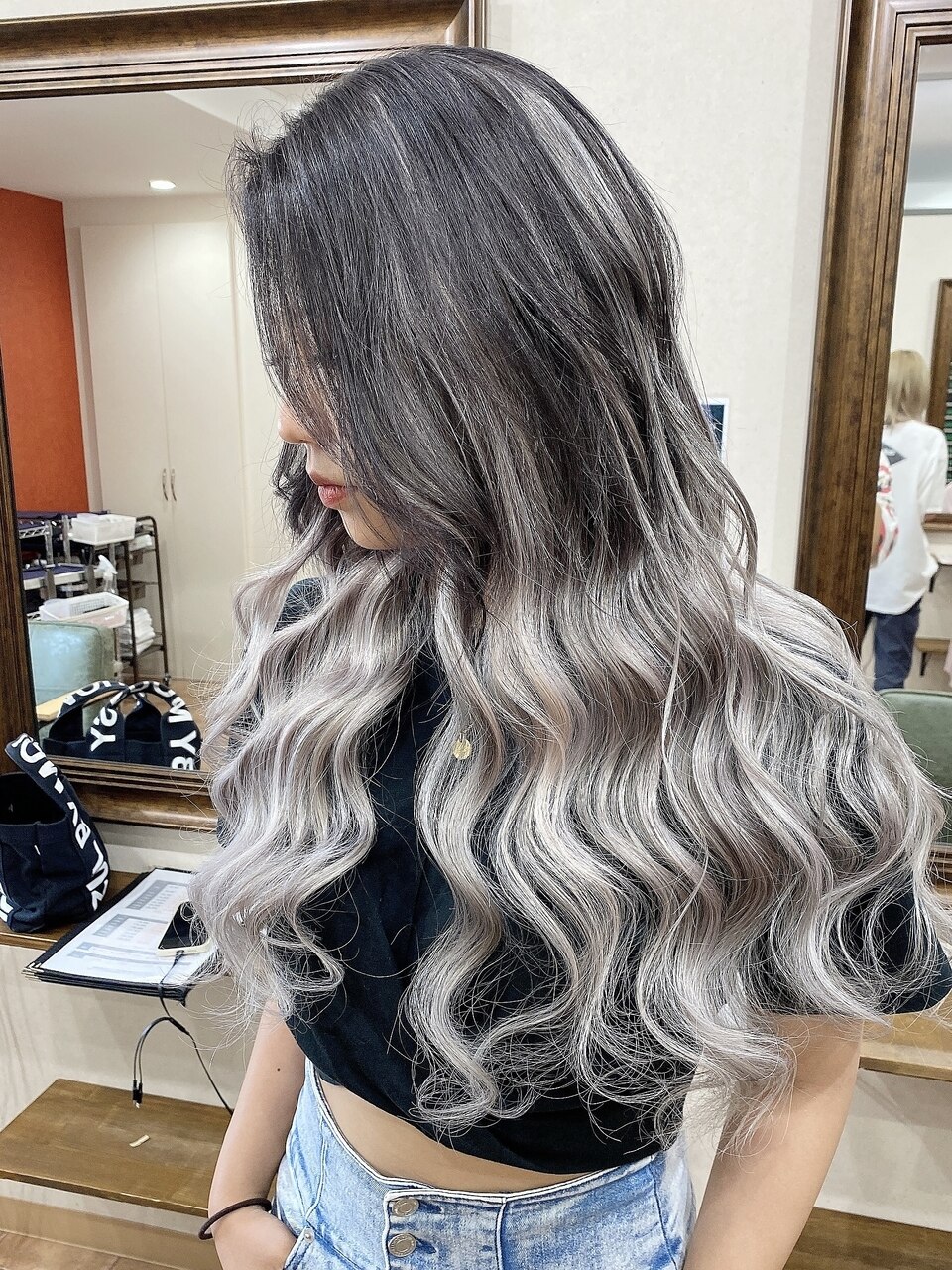 ホワイトシルバー#シールエクステ#バレイヤージュ#韓国#大宮