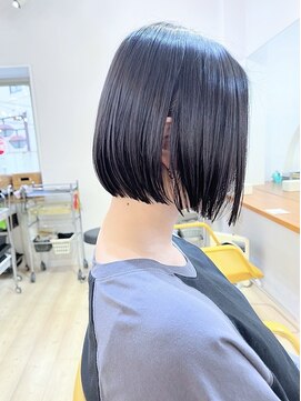 モリオ フロム ロンドン 成増店 【morio成増 セリザワ】ぱっつんボブ