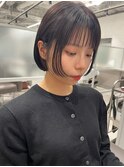 黒髪ボブ顔まわりレイヤー