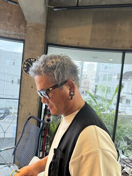 キャラクター(character) メンズ　シルバーカラー