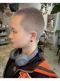 ベリーショート×ホワイトブリーチ