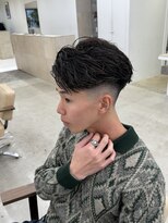 ニュート(Neut )&nbsp;フェザーバックフェザーパーマフェザーショートスキンフェード