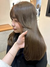 オルセン ディービーエー バルーンヘアー(OLSEN D.B.A BALLOON HAIR) オリーブカラー/オリーブベージュ/レイヤーカット