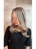 ラルガ 黒崎(Raruga)&nbsp;ハイライトカラーミルクティーベージュレイヤーカット