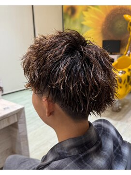 ニューヨーク ニューヨーク マザーズ イオン四條畷店(NYNY Mothers) 刈り上げショート/ツイストスパイラルパーマ