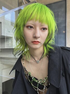 ザスリック 代官山(THE SLICK) vivid lime green
