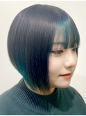 グラデーションボブ前下がりボブインナーカラーグリーンブリーチ