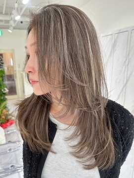 ヘアーサロングランデ(HAIR SALON GRANDE) ハイライトカラーミルクティーベージュレイヤーカット