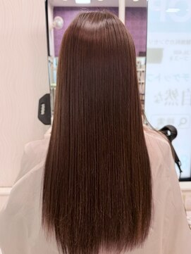 さよなら 私のくせ毛とうねり バロー甲府昭和店 伸ばすだけじゃない、艶と柔らかさの縮毛矯正/雨の日も悩まない