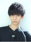 黒髪ナチュラルショート ツーブロック 刈り上げ