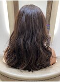 セミロングスタイル