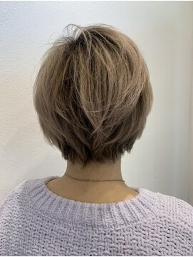 タエビスアリッサム(Taebis Alyssum) くびれが可愛い丸みショート