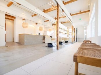 リリチトセ(LiLi chitose)の写真/【プライベートヘッドスパ完備◇】恵庭で人気のLILIで圧倒的なセンスを実感＊自分史上最高を更新。