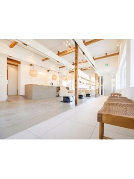 【プライベートヘッドスパ完備◇】恵庭で人気のLILIで圧倒的なセンスを実感＊自分史上最高を更新。