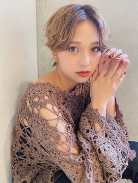 フェンテ(Fuente) 小顔に見えるハンサムショート/センターパート