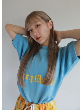 オンヌ(onnu) トリプルカラーのシアーベージュスタイル