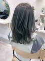 リー 神楽坂(Re-)&nbsp;モスグリーンのグラデーションカラー。毛先はブリーチ有りです！