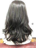 エン(EN)&nbsp;パーマの残りを活かす　ウェーブカット