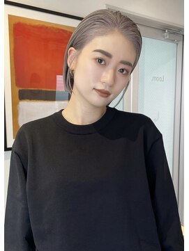 ルーム(Loom.) ハイトーンボブミニボブ切りっぱなしボブぱっつん前髪